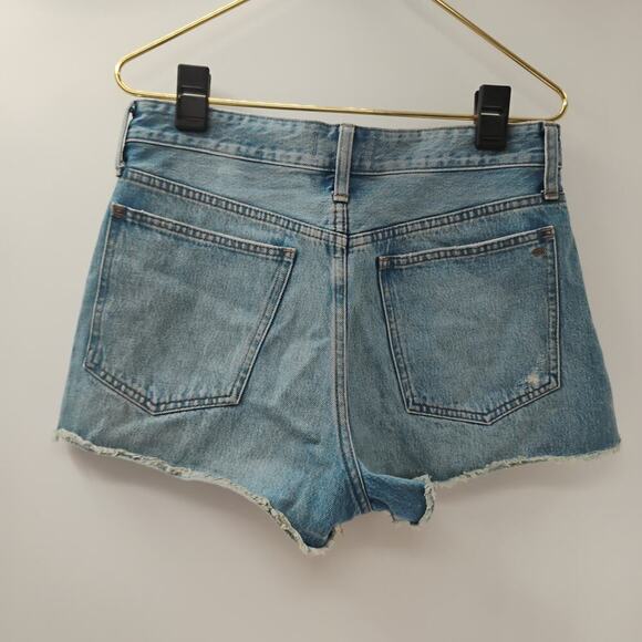 Madewell Relaxed Denim Shorts in Renfield Wash: Destructed Edition high waisted - Picture 11 of 16